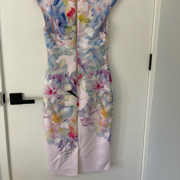 Ted Baker floral midi dress - Picture 4 of 4